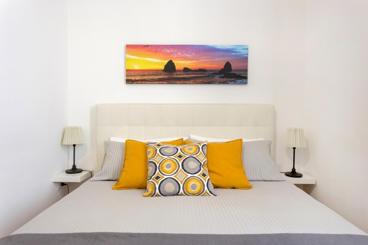 Centre Apartment Grotte Bianche คาตาเนีย ภายนอก รูปภาพ
